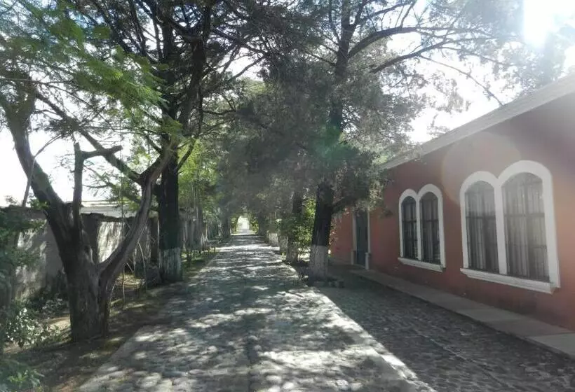 هتل La Chacra De Joel