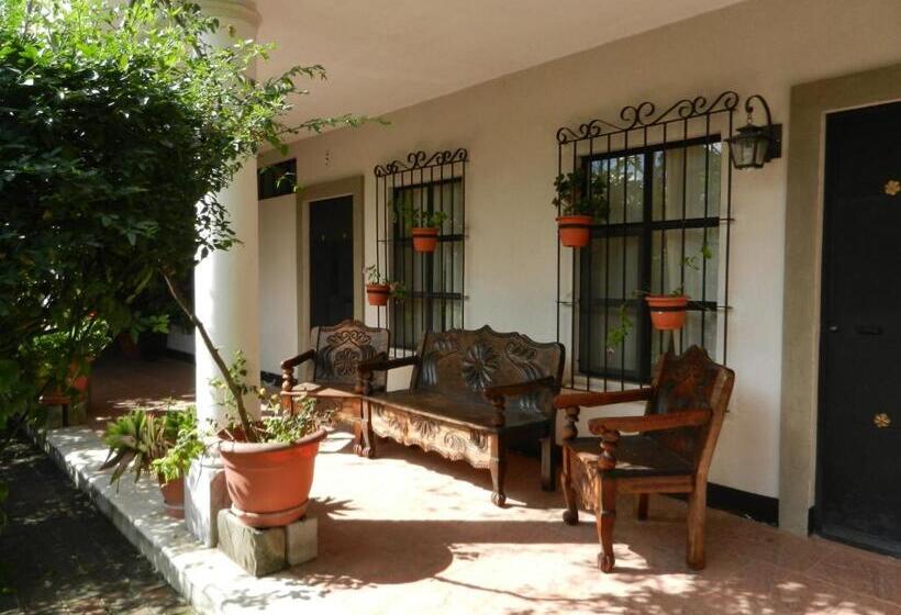 هتل La Chacra De Joel