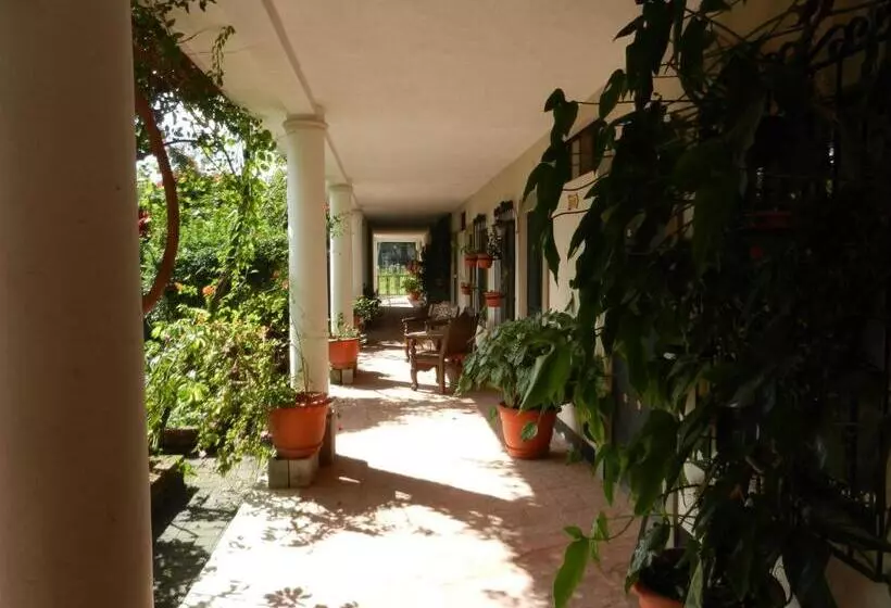 هتل La Chacra De Joel