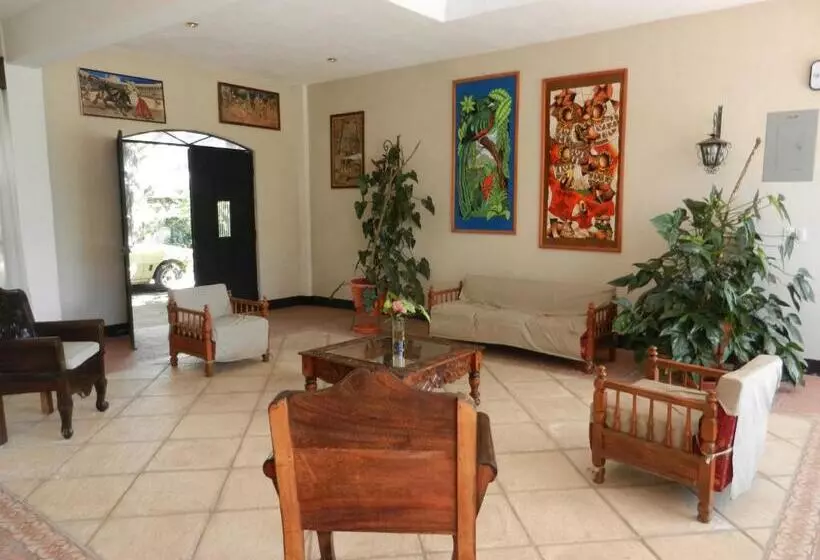 هتل La Chacra De Joel