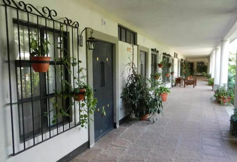 هتل La Chacra De Joel