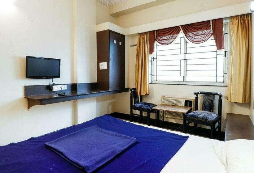 Отель Prestige Residency