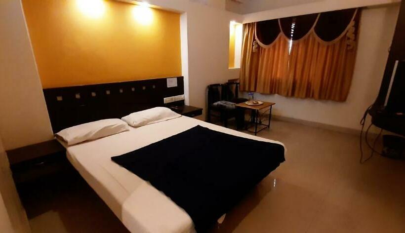 Отель Prestige Residency