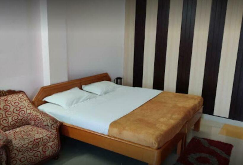 ホテル Shail Shikhar