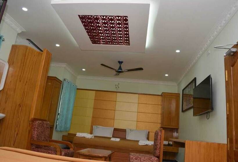 Hotel Skantha Regency