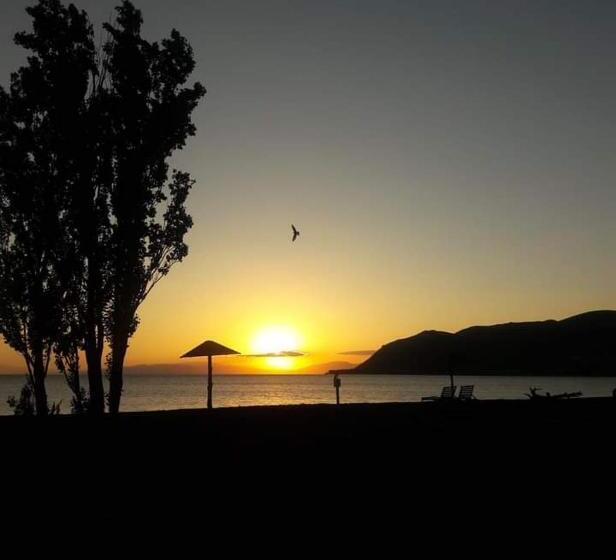 Отель Today , Խաղաղության լողափ