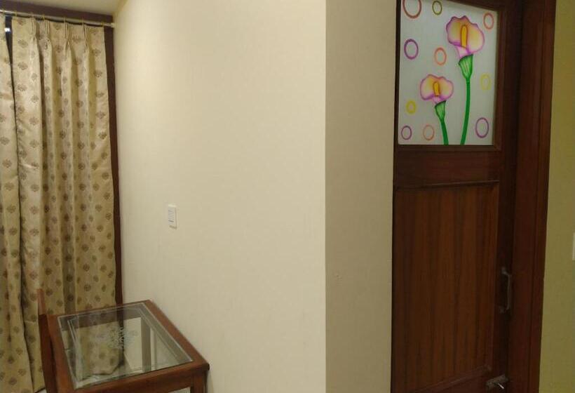 בית מלון כפרי Tourist Inn