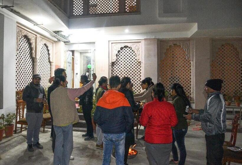 בית מלון כפרי Tourist Inn