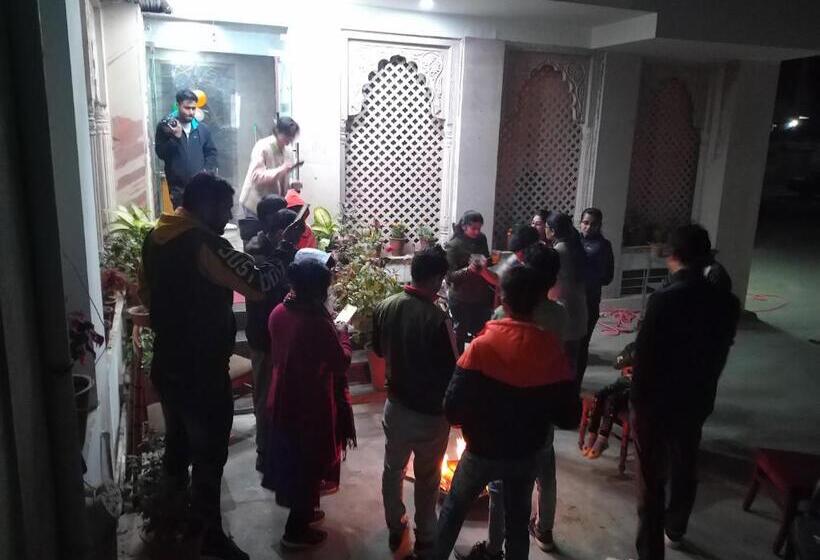 בית מלון כפרי Tourist Inn