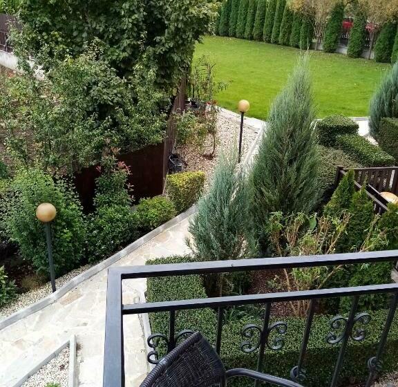 膳宿费 Villa Atika