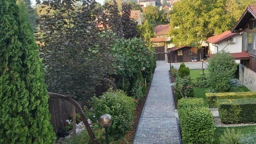 膳宿费 Villa Atika