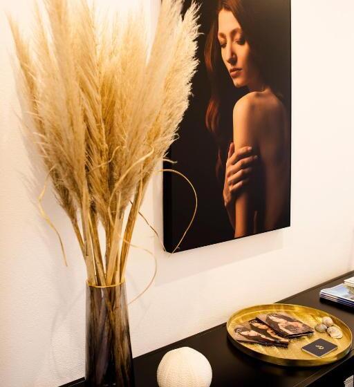 پانسیون Bellevue Rooms & Suites