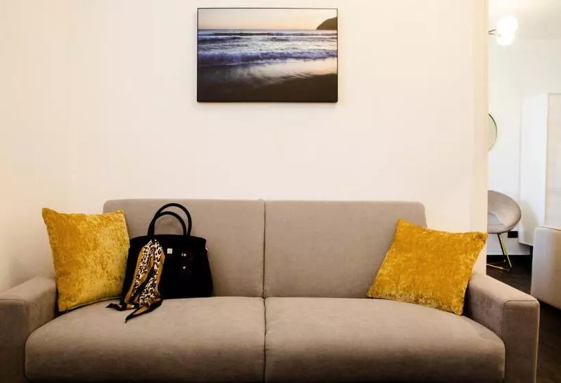 پانسیون Bellevue   Rooms & Suites