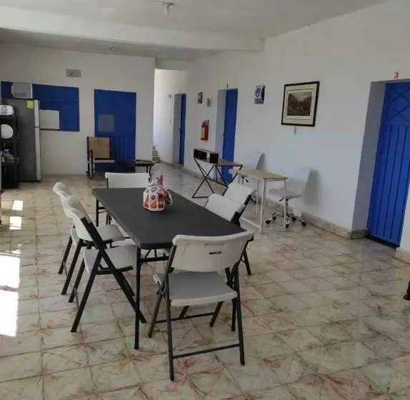 Retkeilymaja Casa Ceci Inn