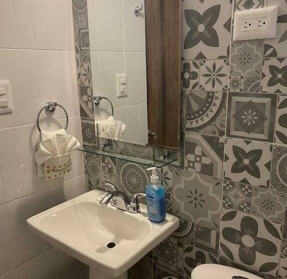 هاستل Casa Ceci Inn