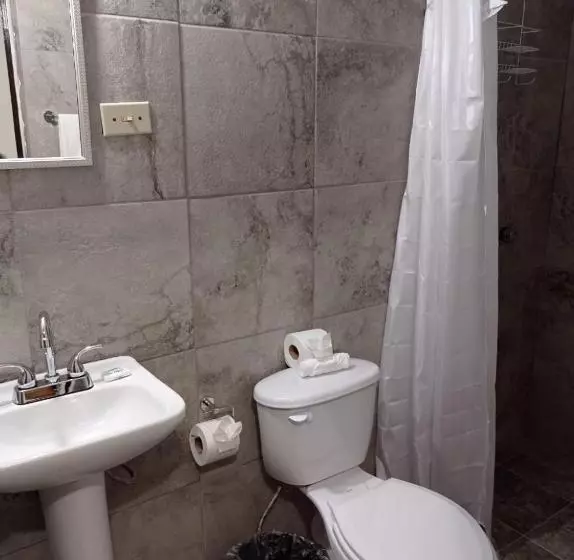 Retkeilymaja Casa Ceci Inn