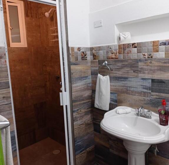 هاستل Casa Ceci Inn