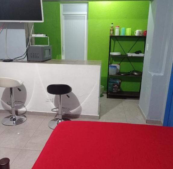 هاستل Casa Ceci Inn