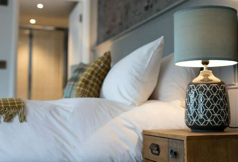 ユースホステル The Exeter Inn