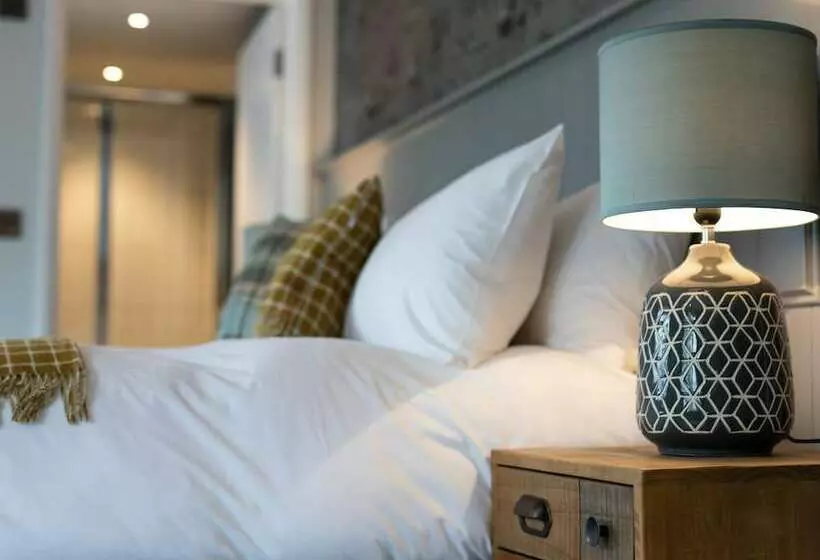 Cămin The Exeter Inn