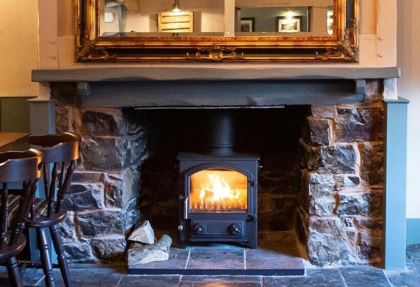 ユースホステル The Exeter Inn