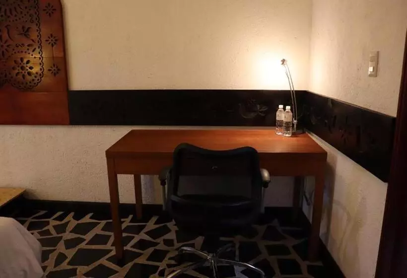 ホテル Vitorina Cholula