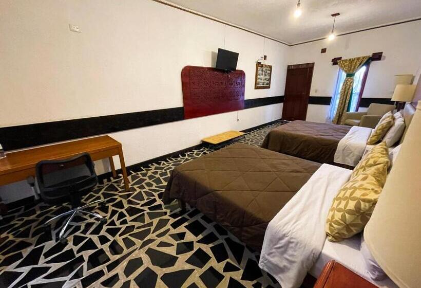 هتل Vitorina Cholula