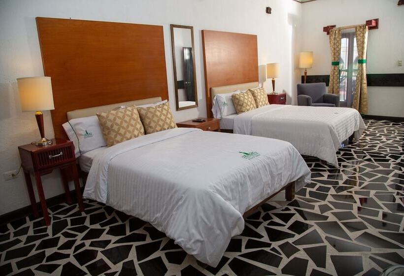 هتل Vitorina Cholula