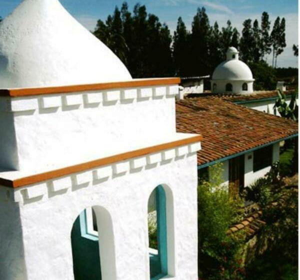 Hostel Las Palmeras Inn