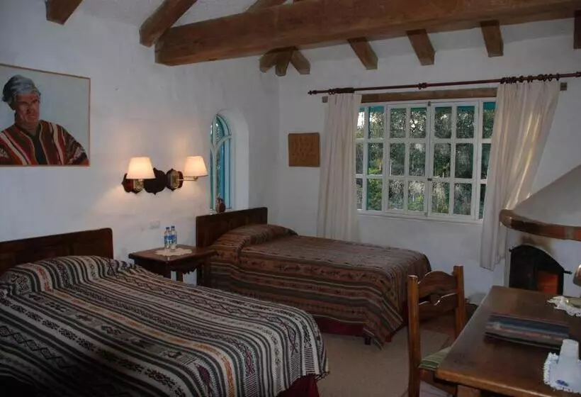 Retkeilymaja Las Palmeras Inn