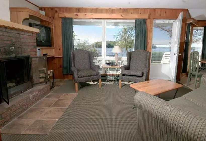Elmhirst's Resort