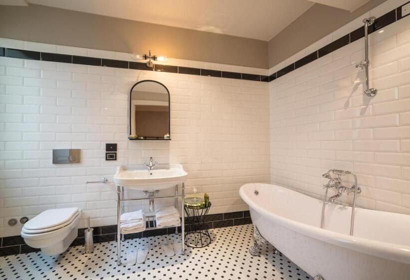 مسافرخانه Palazzo 42 Boutique Hotel & Suites