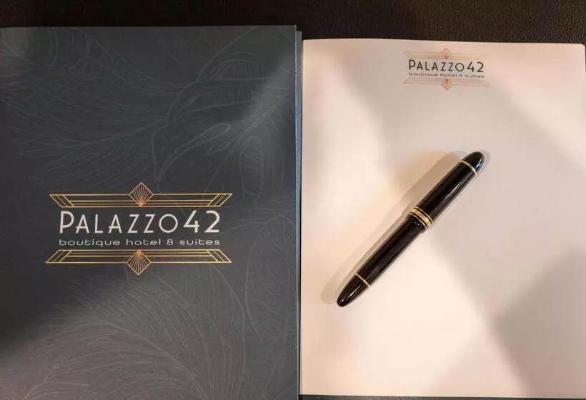 مسافرخانه Palazzo 42   Boutique Hotel & Suites