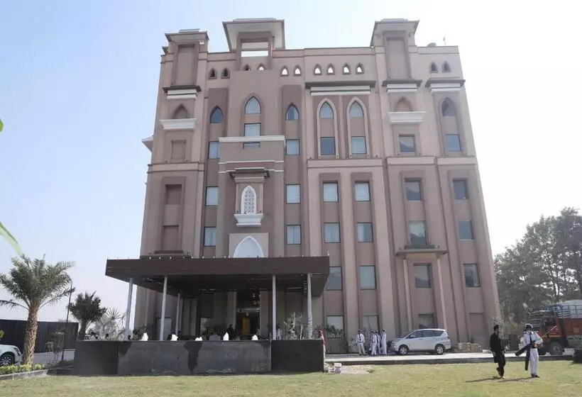 ホテル Geeta Sarovar Portico Panipat