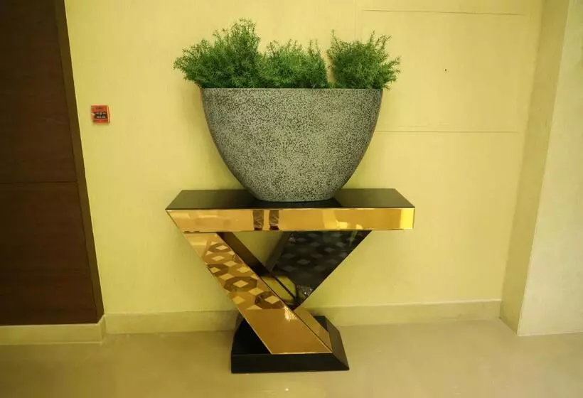 ホテル Geeta Sarovar Portico Panipat