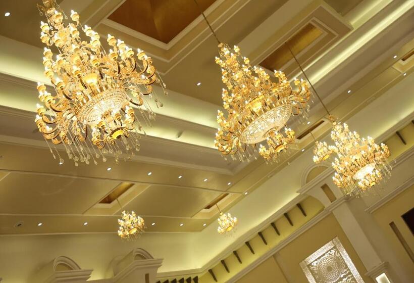 Hotelli Geeta Sarovar Portico Panipat