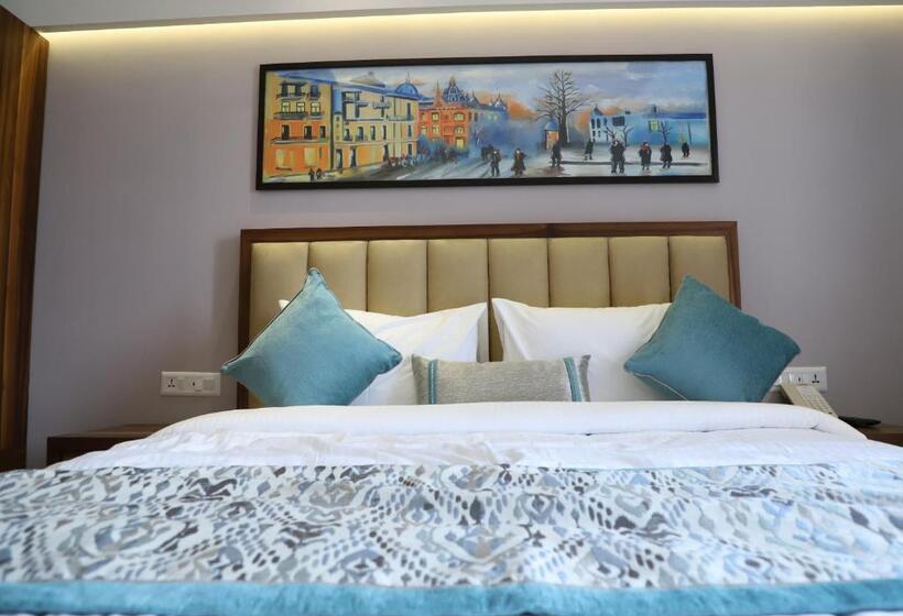 Hotelli Geeta Sarovar Portico Panipat