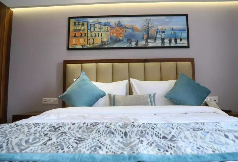 ホテル Geeta Sarovar Portico Panipat