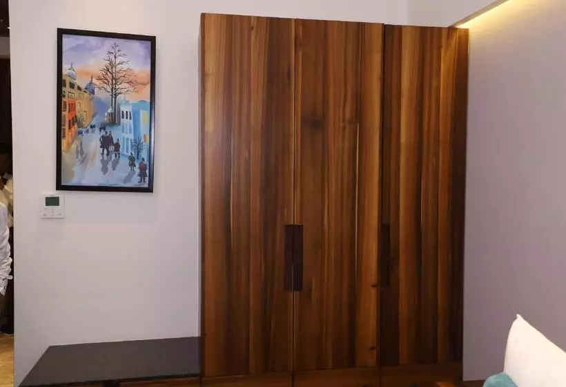 ホテル Geeta Sarovar Portico Panipat