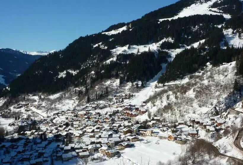 ホテル Les Glières   Champagny En Vanoise