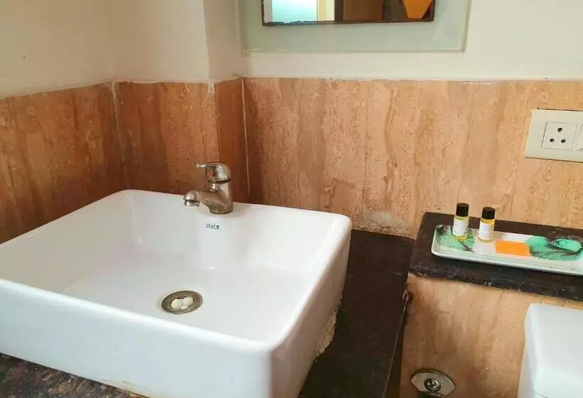 Merriment Hotel Sec 31