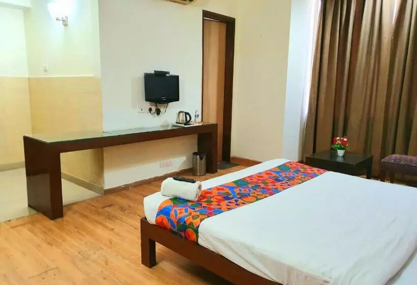 Merriment Hotel Sec 31