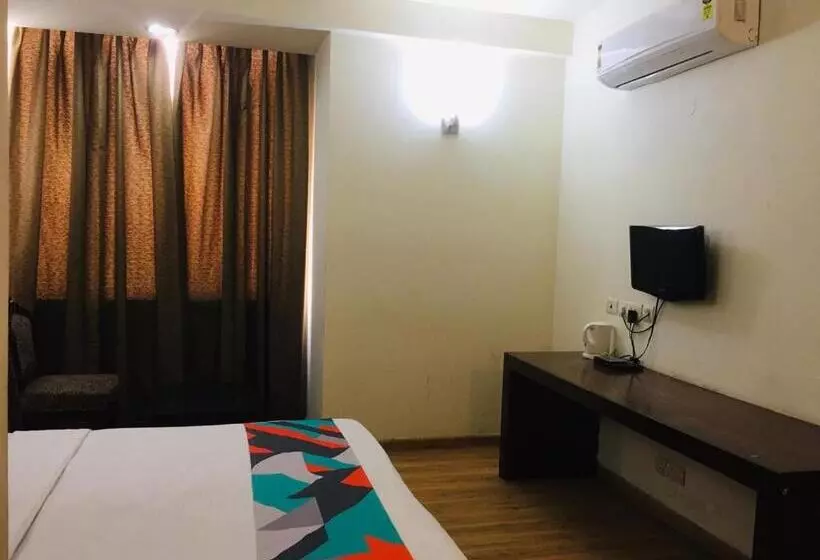 Merriment Hotel Sec 31