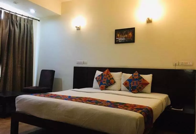 Merriment Hotel Sec 31