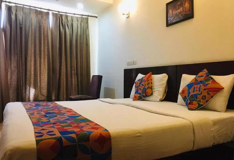 Merriment Hotel Sec 31