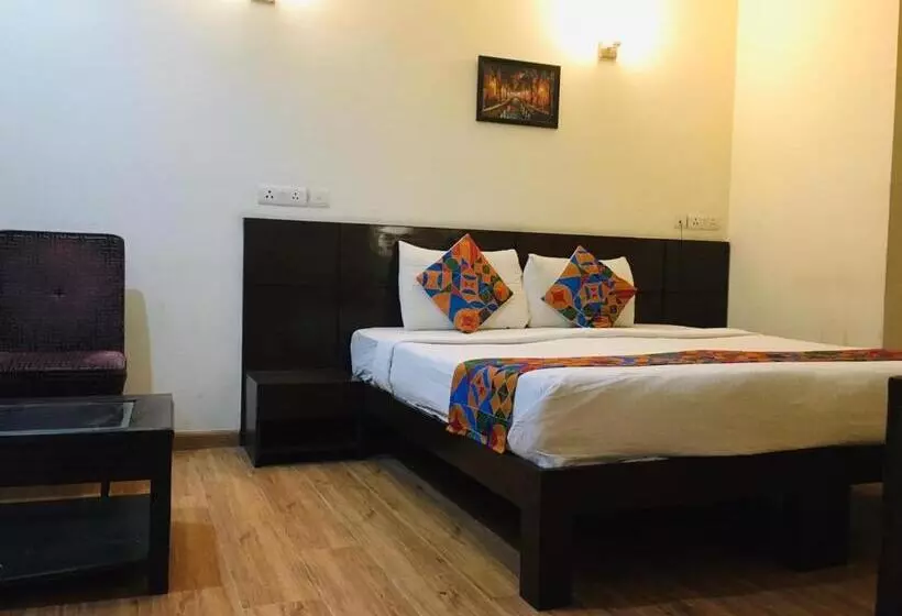 Merriment Hotel Sec 31