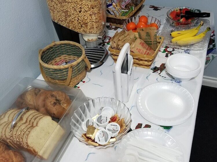 فندق على الطريق Wedge Mountain Inn