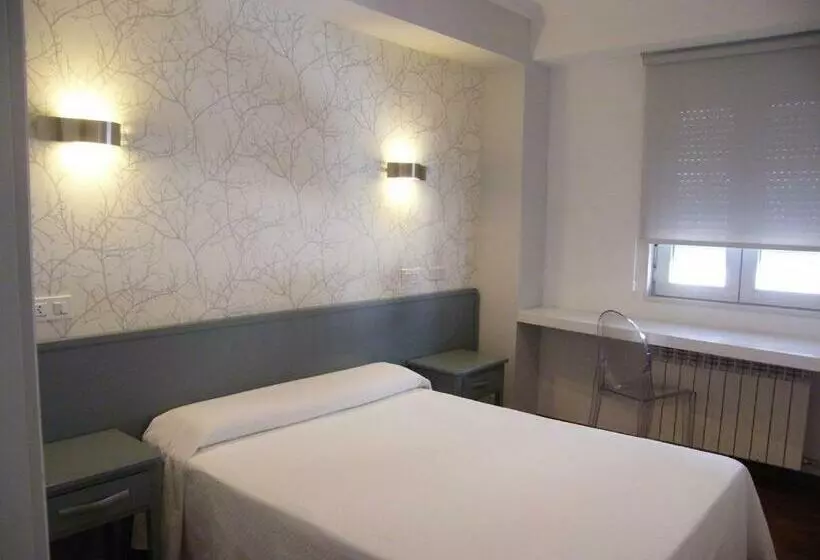 Pensão Hostal Valadares