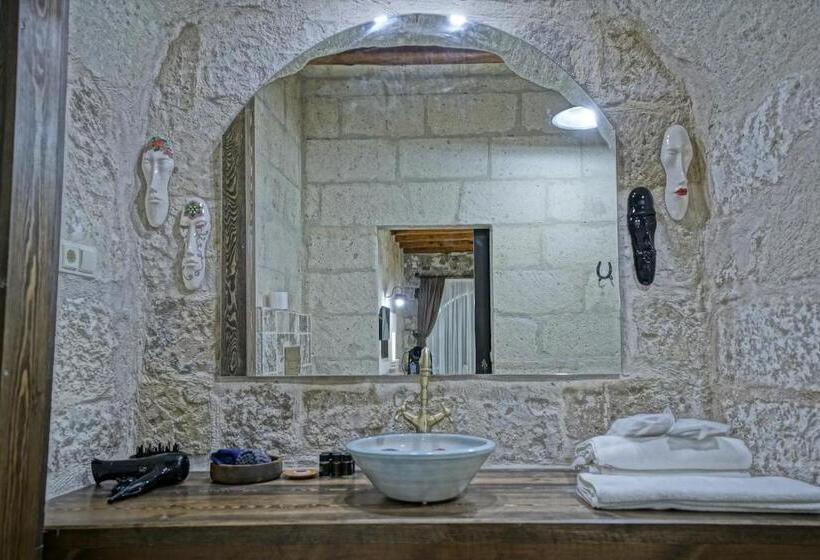 هتل Arinna Cappadocia