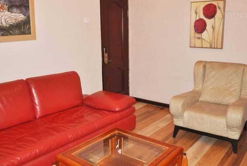 هتل Denami Suites